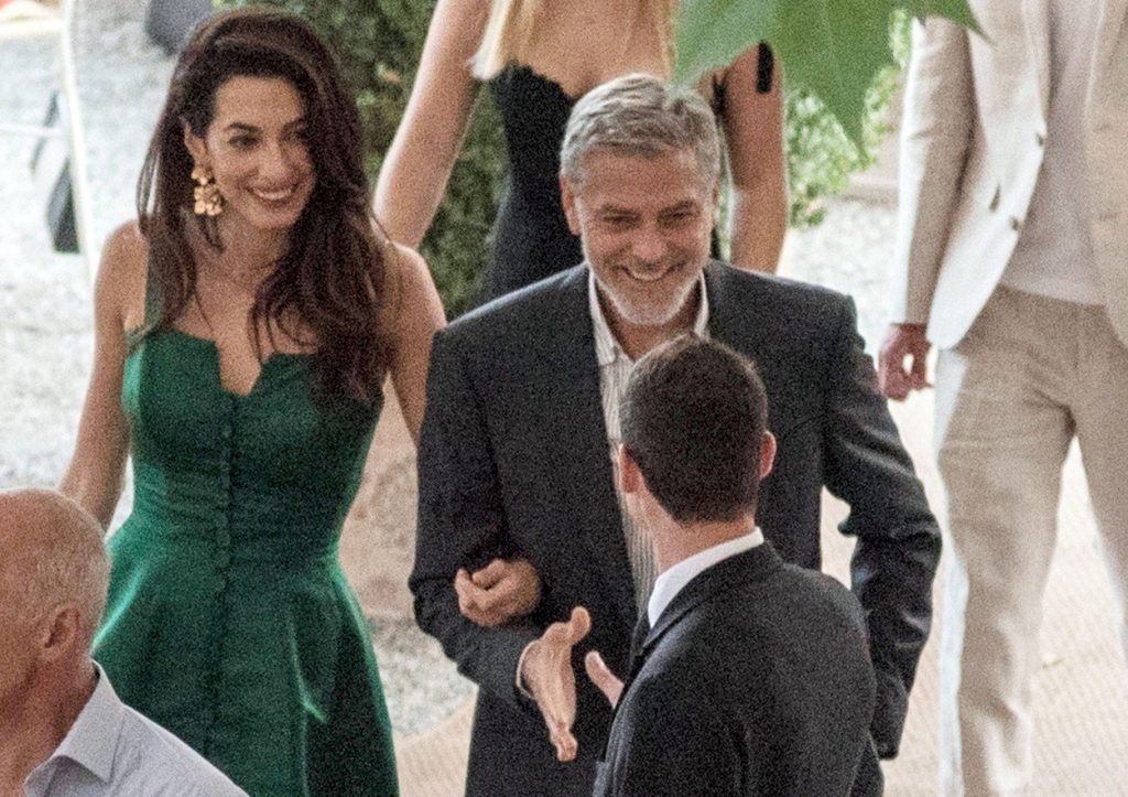 Amal Clooney v zeleni obleki 6