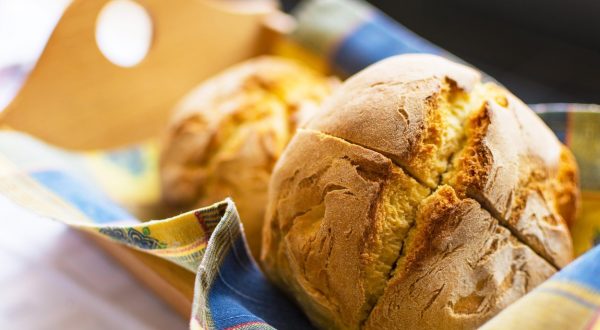koruzni kruh brez kvasa recept