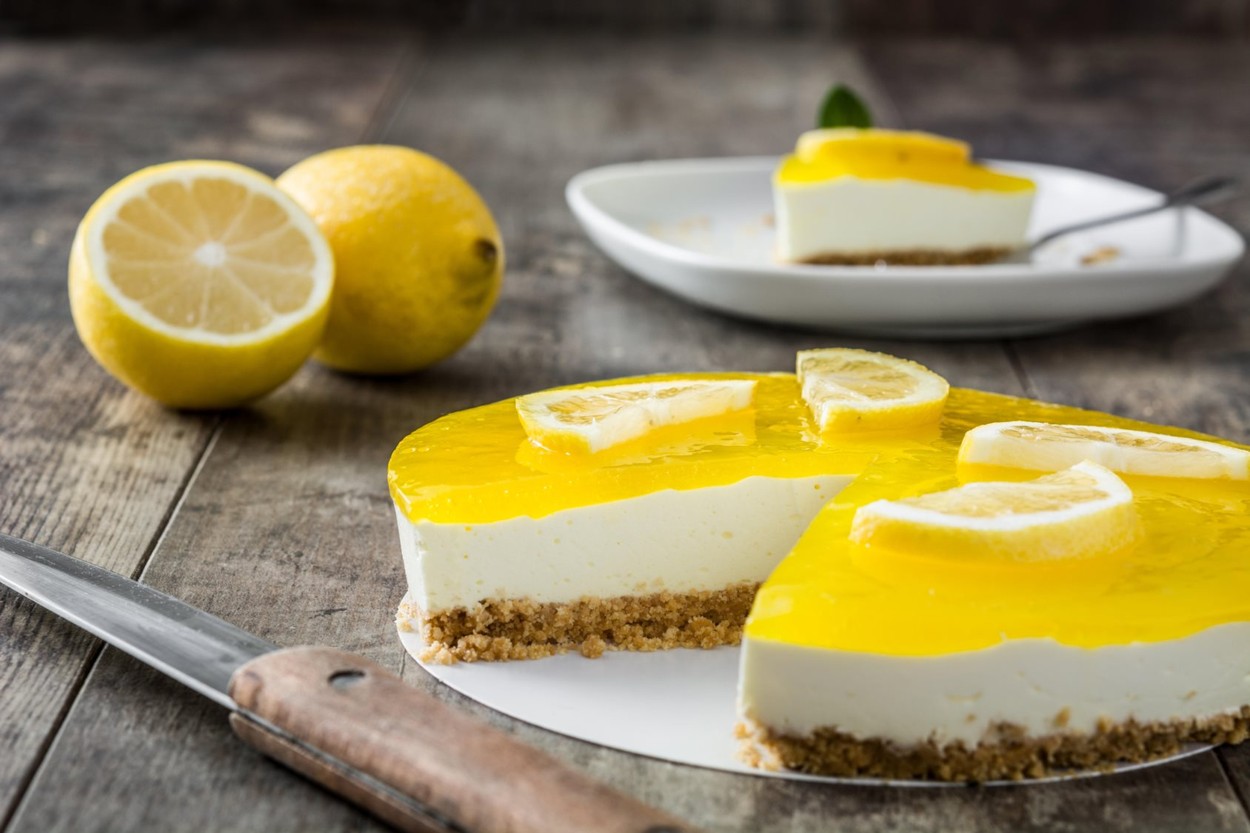 limonina torta poletni recepti