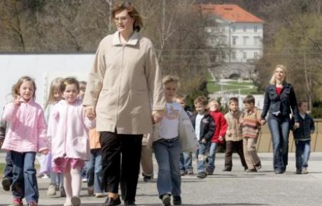 Pomočnice vzgojiteljic bodo na protestu zahtevale takojšnja pogajanja o povišanju plač