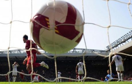 Kultni stadion Anfield: Čarter za Liverpool se hitro polni