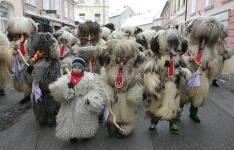 Pustno dogajanje je pred ptujskimi vrati