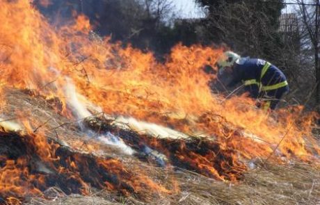 Previdno, vse več požarov v naravnem okolju