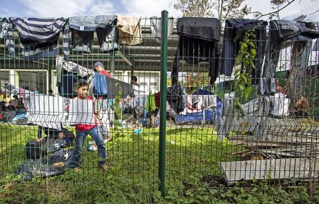 Zakon o tujcih morda čaka veto