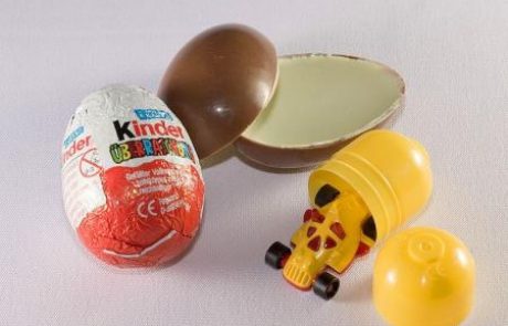 Kinder jajčka bodo čez poletje izginila s polic