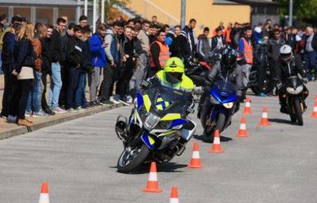 FOTO: Dijaki v praksi so spoznavali, kar se učijo