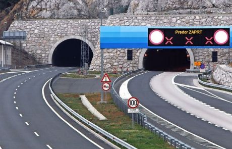 Zaradi burje zaprta primorska avtocesta v predoru Kastelec proti Ljubljani