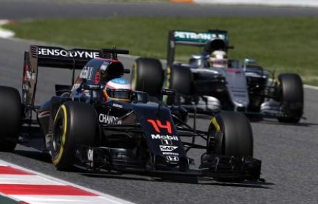 Dennis: Mercedesa bo s prestola prvi vrgel McLaren