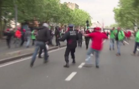 [VIDEO] Šef policije po napadu obležal, napadalec pa zbežal