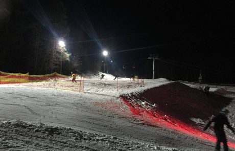 Na Pohorju skoraj meter snega, jutri zvečer prvič odprta tudi Čopka