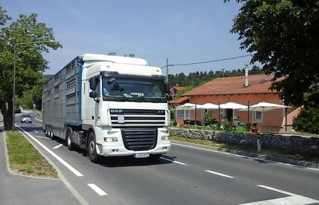 Bo prepoved v Italiji težke tovornjake prisilila na avtocesto?