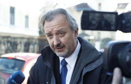 Kontroverzni bivši diplomat Milan Balažic preložil ekskurzijo po Piranskem zalivu