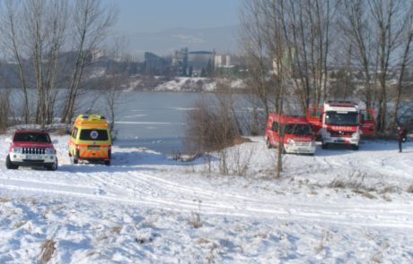 FOTO: Potapljači v gramozni jami Hoče