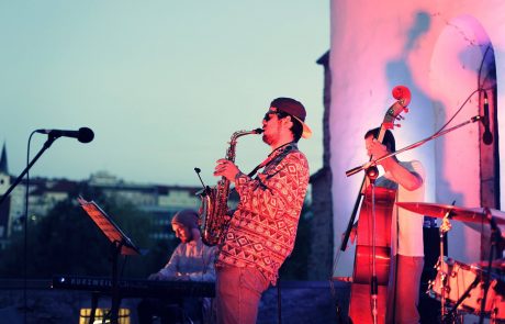 Prve tri junijske petke bo Maribor v znamenju jazza
