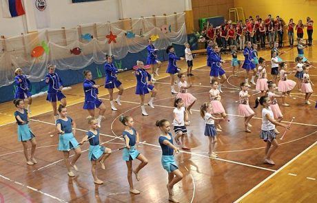 Zaključek twirling in mažoretne sezone v Prvačini s šestimi odličji na DP