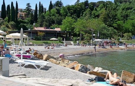 Tatovi na plažah kradejo tudi kolesa