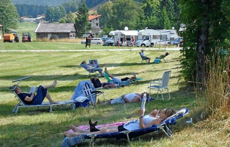 Še pred začetkom poletja nas bo dosegel prvi vročinski val