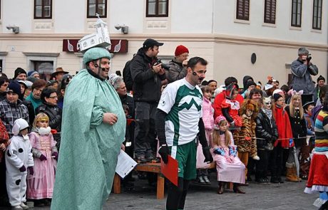 Idrijčani s pustom res dobro živijo