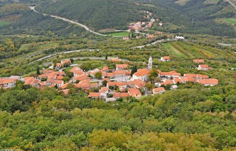 Gabrovica in nekatere vasi se želijo odcepiti od KS Črni Kal