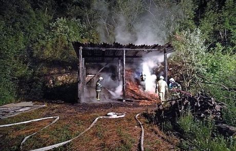 Sumijo, da požare nekdo podtika