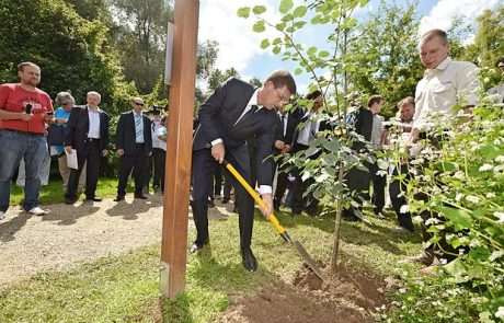 Je hrana (pre)malo vredna in delo kmetov razvrednoteno?