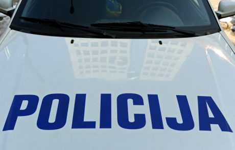 Policisti iščejo roparja, ki je poskušal oropati banko v Novi Gorici