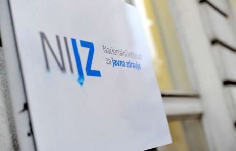 Po podatkih NIJZ se je v Sloveniji doslej, kljub cepljenju, z novim koronavirusom okužilo 1113 ljudi
