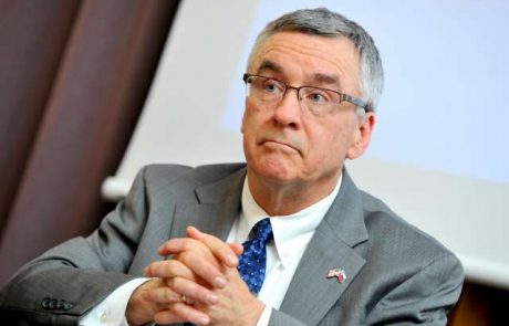 Ameriški veleposlanik začuden zaradi velike naklonjenosti Slovencev do Rusije