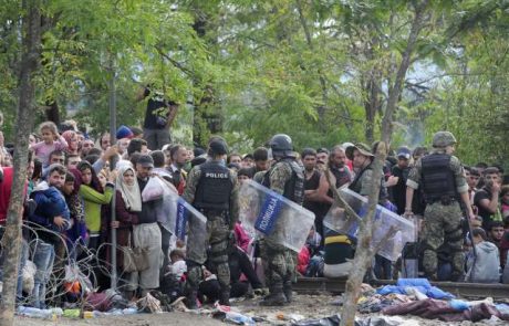 Policisti  odkrili več manjših taborov v gozdu in prijeli več kot 120 migrantov
