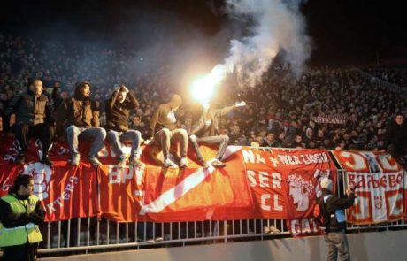 Črnogorci za nove okužbe krivijo beograjski nogometni derbi med Partizanom in Crveno zvezdo, med navijači tudi Slovenci