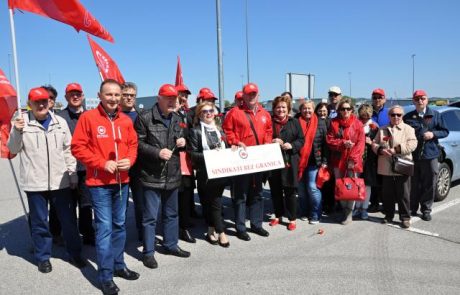 Slovenski in hrvaški sindikati: “Begunci niso blago”