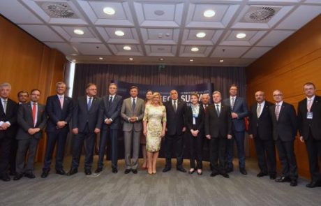 Pahor in Grabar-Kitarovićeva sta se v Dubrovniku strinjala, da je pomemben dialog med državama
