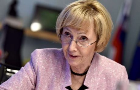Kolar Celarčeva ogorčena nad zaključnim poročilom parlamentarne komisije o žilnih opornicah