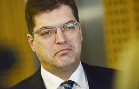 Evropski komisar Lenarčič po volitvah pričakuje povratek v vladavino prava