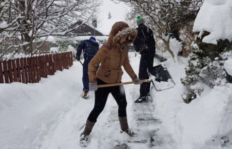 FOTO: Z mariborskimi študenti smo kidali sneg, smeha ni manjkalo