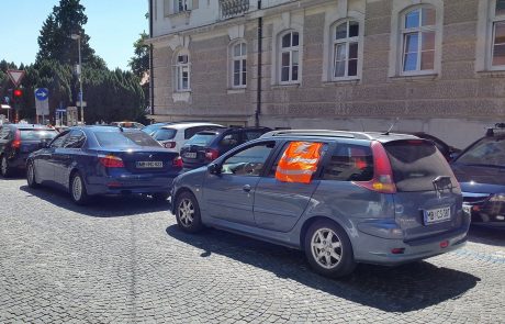 Delavci Nigrada danes ponovno pred občino