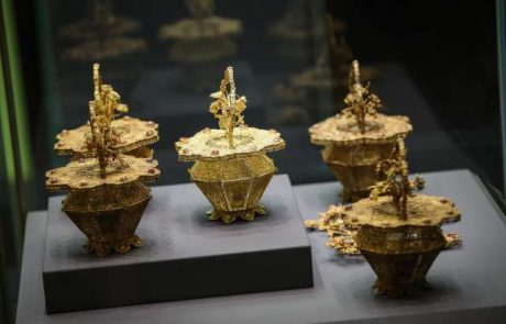 V Sloveniji prvič na ogled zlato kitajskih cesarjev iz zakladnice dinastije Ming