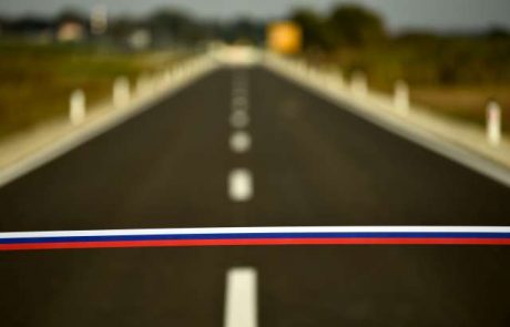 V Mengšu bodo danes odprli težko pričakovani manjkajoči del obvoznice, ki bo del nove alternativne cestne povezave med Gorenjsko in Štajersko