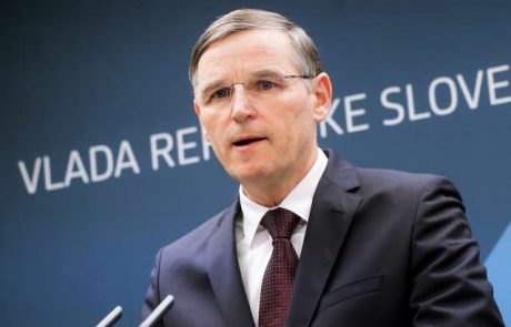 Minister Bertoncelj ne razume bruseljskega nerganja glede slovenskega proračuna