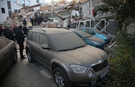 Potres v Albaniji, ki je terjal 51 smrtnih žrtev, povzročil za skoraj milijardo evrov škode