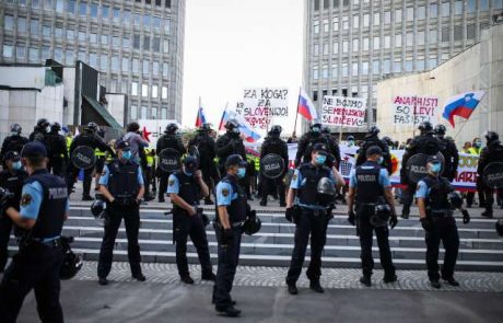 Opozicija zahteva razpravo o statusu društva, ki se spogleduje z neonacizmom