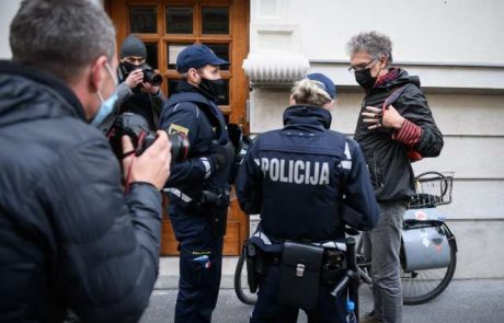 Ste zadovoljni s policijo? Izpolnite uradno anketo in jim povejte, kaj si mislite o njihovem delu!