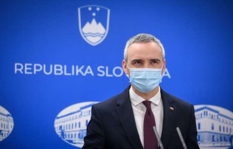 Minister Cigler Kralj zaradi kršitev razrešil direktorico CSD Ljubljana