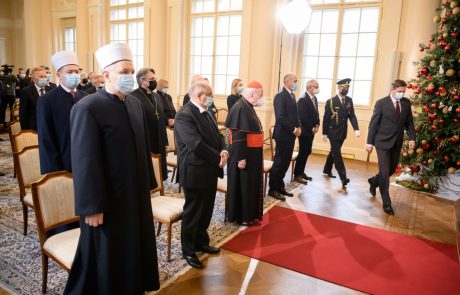 Predsednik Pahor vročil odlikovanja kardinalu Rodetu, škofu Filu in muftiju Grabusu
