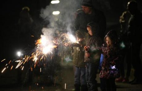 Dovoljena uporaba pirotehnike: Pazite nase in na živali