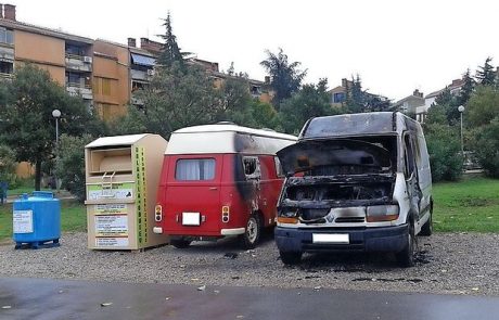 Najprej je zagorelo na območju nekdanjega Arga, nato pa še kombi v Livadah