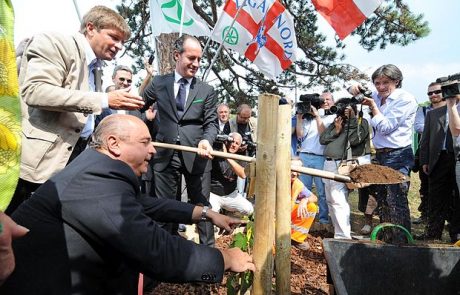 Prosecco je svetovni hit, Prosek pa praznih rok