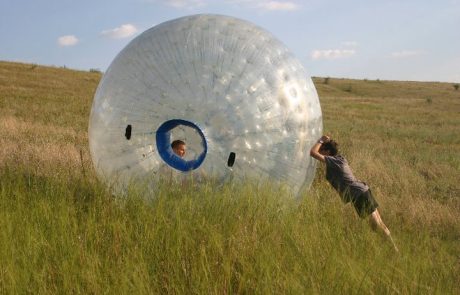 Aerial joga, hipnoza in zorbing – vse to boste lahko preizkusili na Tednu zdravja