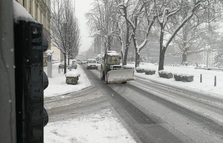 Zimska služba v Mariboru na terenu z vsemi plužnimi enotami