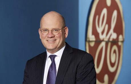 General Electric z izgubo zaradi davčnih sprememb